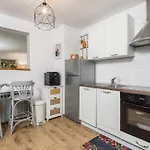 Toto I Lala Διαμέρισμα *