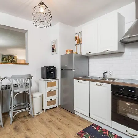 Toto I Lala Apartment *